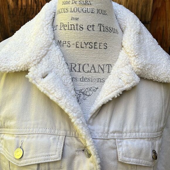 H & M, CREAM FLEECE LINED UNISEX JACKET, Size L - Picture 2 of 7